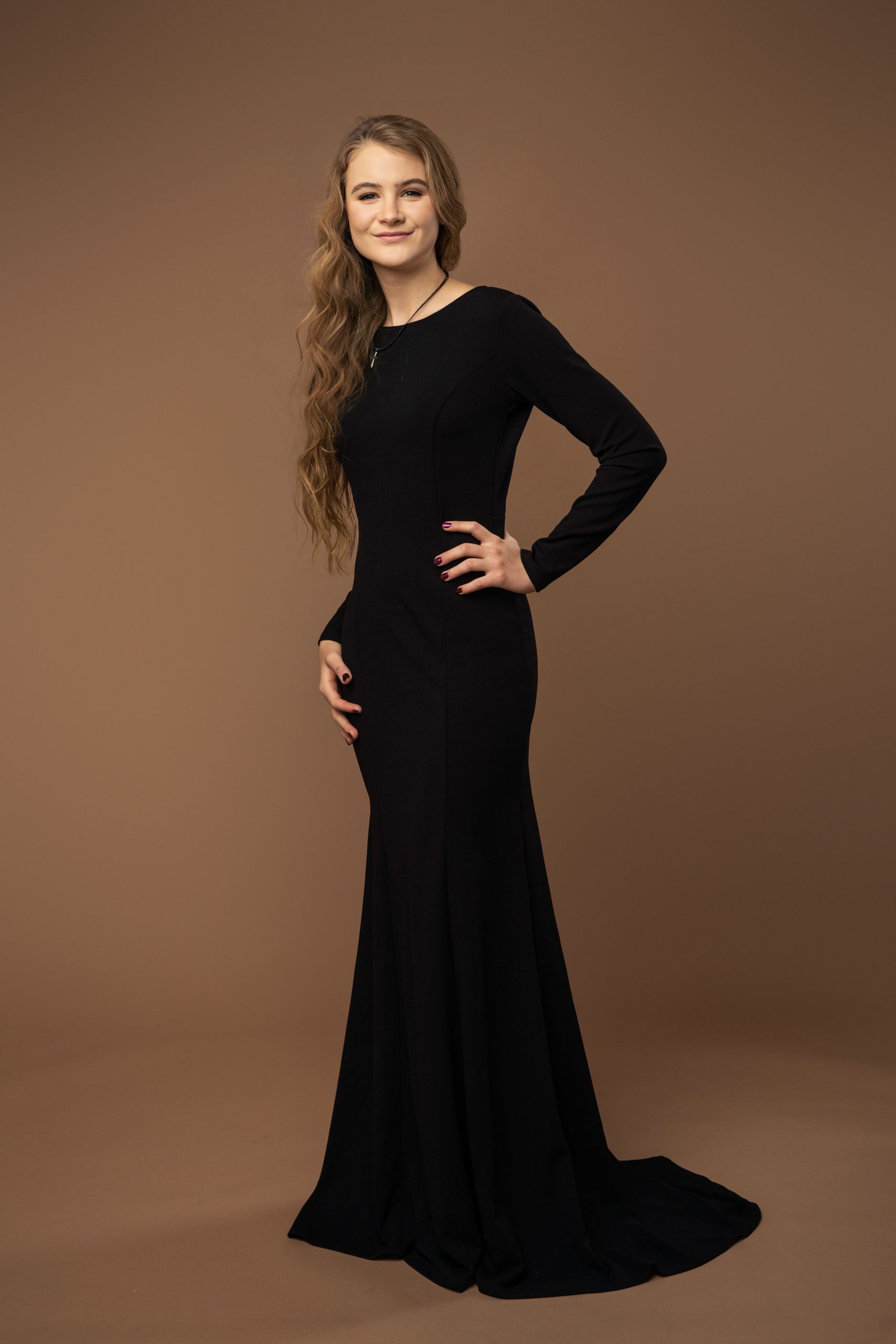 Black Long Sleeves Open Back Mermaid Maxi Dress