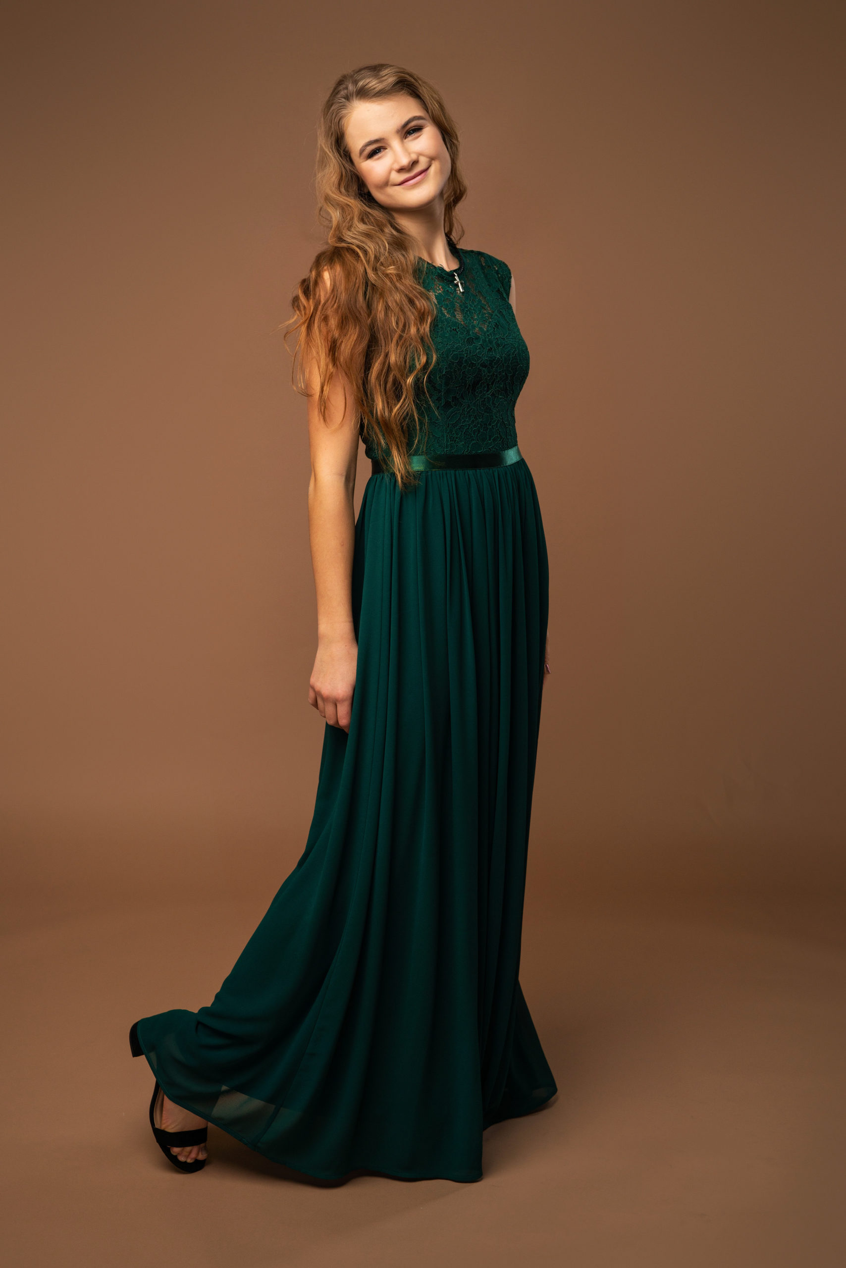 Hunter Green Sleeveless Chiffon Maxi Dress with Floral Lace Top