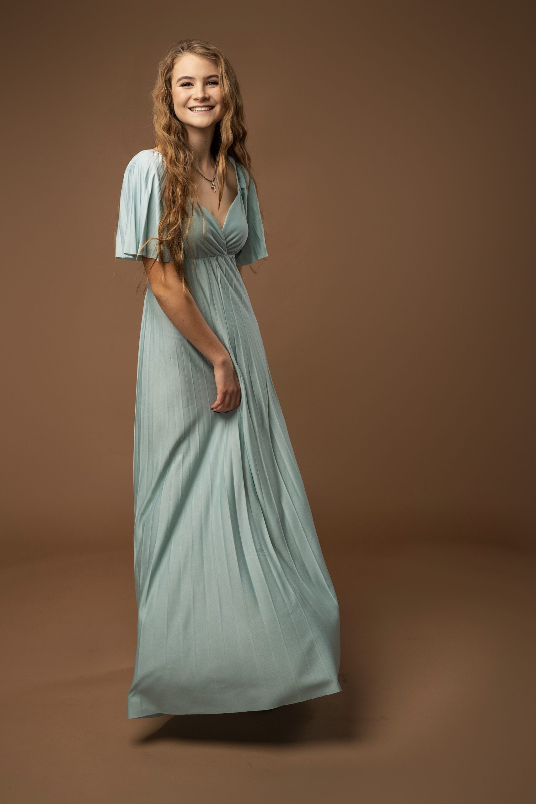 Light Turquoise Short Sleeves Pleated Maxi Dress